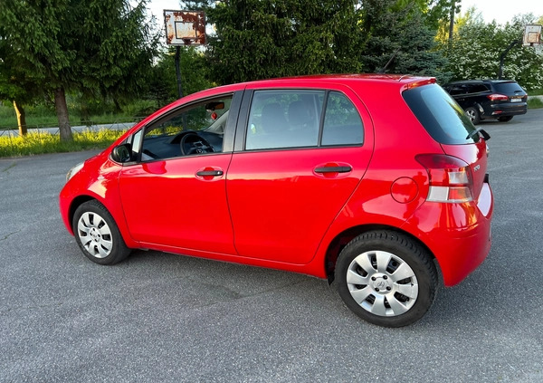 Toyota Yaris cena 21500 przebieg: 132580, rok produkcji 2010 z Tarnów małe 631